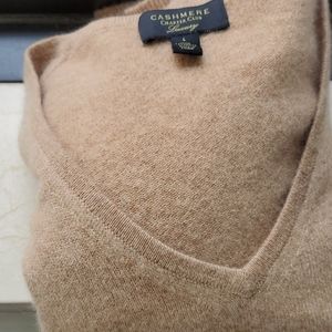 100% CASHMERE V-Neck Sweater